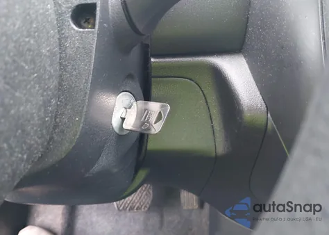 2015 Nissan Versa 1.6 S z USA, uszkodzony, nr VIN 3N1CN7AP2FL859883